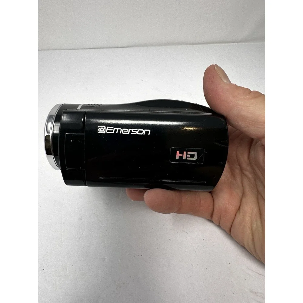 Emerson EVC720-4 HD 720p Digital Camcorder NEW